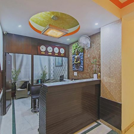 Capital O Tipsyy Near Aravali Biodiversity Park Ґурґаон Екстер'єр фото