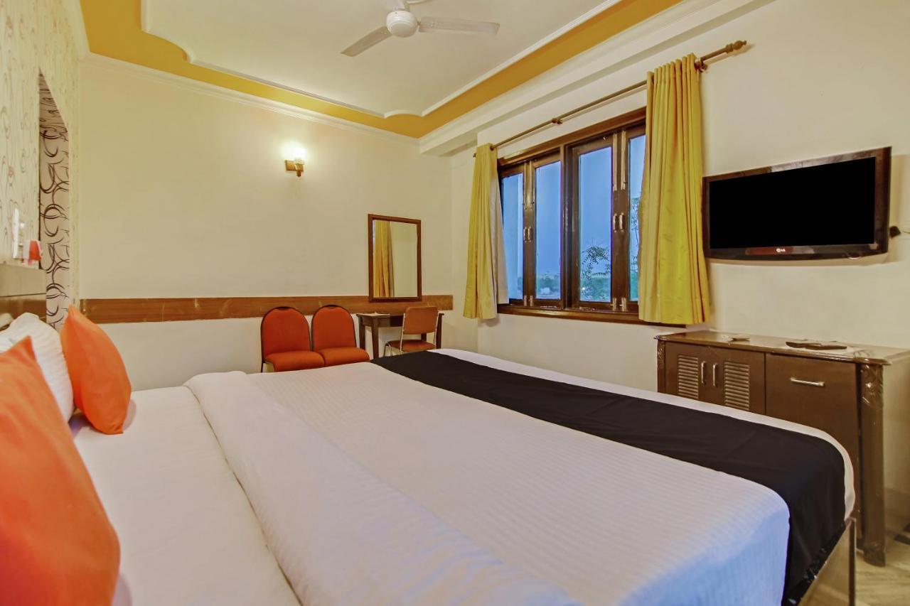 Capital O Tipsyy Near Aravali Biodiversity Park Ґурґаон Екстер'єр фото