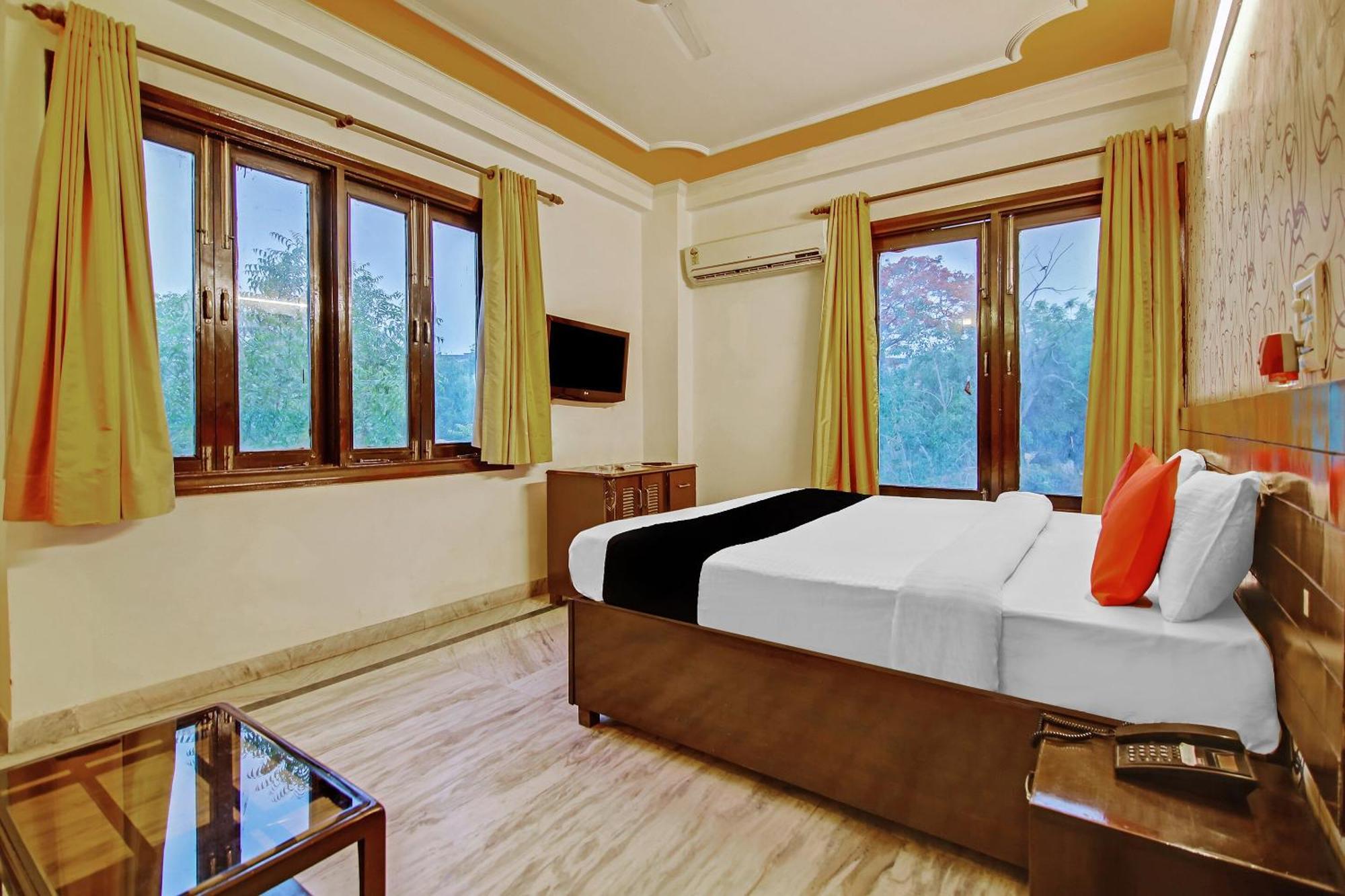 Capital O Tipsyy Near Aravali Biodiversity Park Ґурґаон Екстер'єр фото