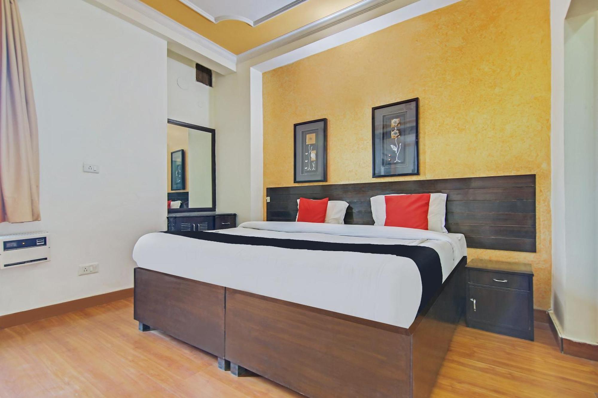 Capital O Tipsyy Near Aravali Biodiversity Park Ґурґаон Екстер'єр фото